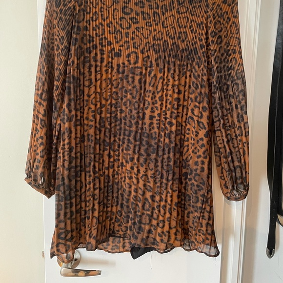 ZARA Leopard Print Romper - Picture 2 of 3